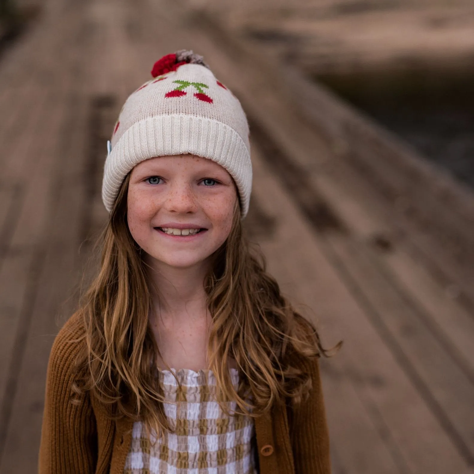 Acorn Kids: Cherry Beanie Oatmeal Red Green