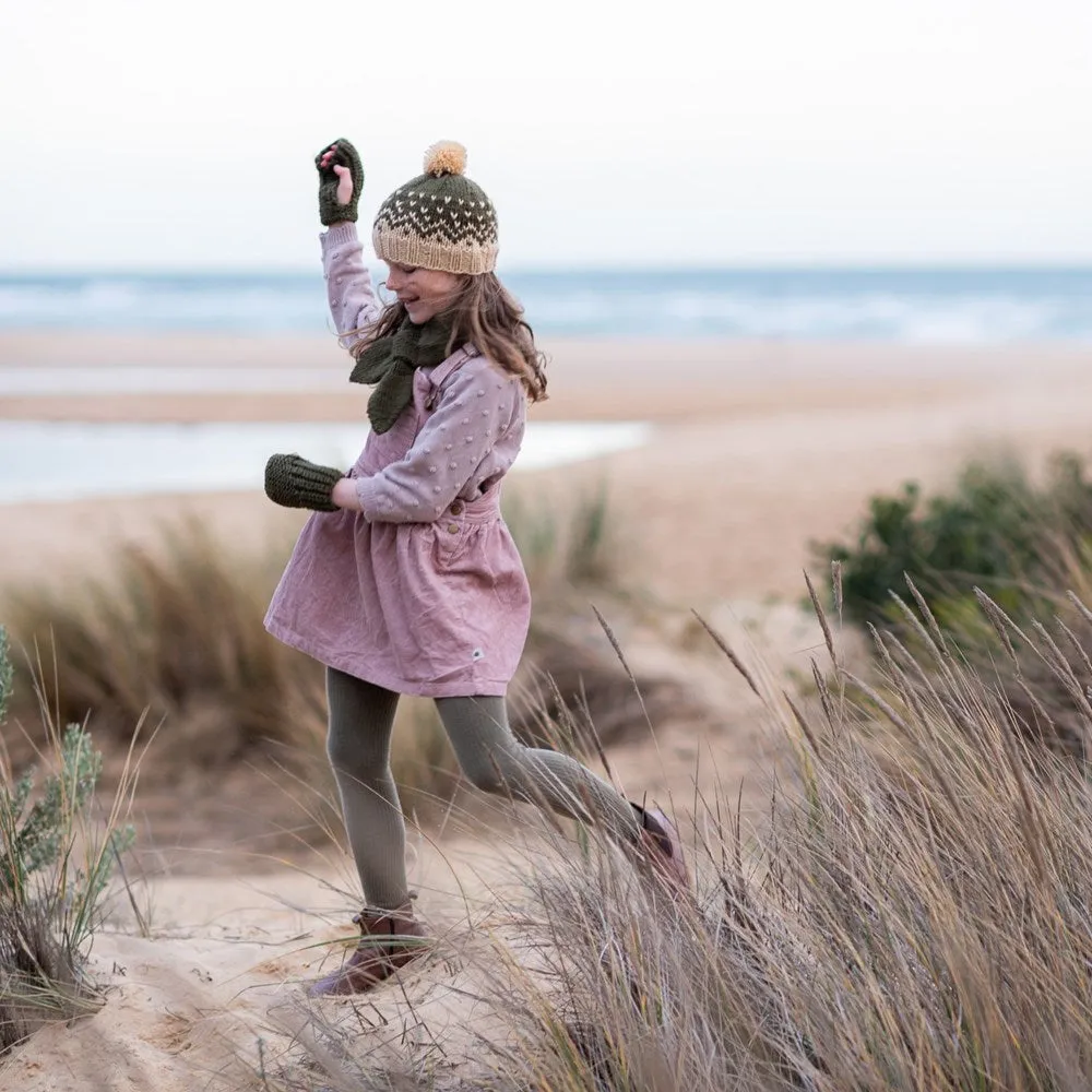 Acorn Kids: Snowflake Beanie Khaki and Oatmeal