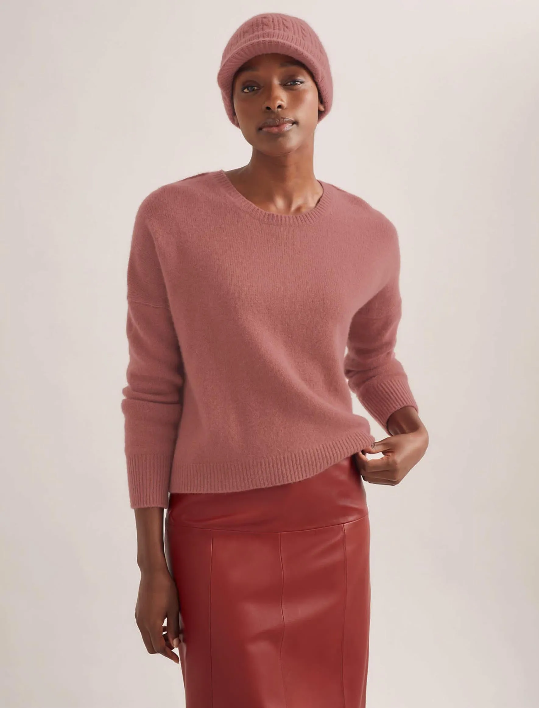 Beata Cashmere Hat - Dark Rose